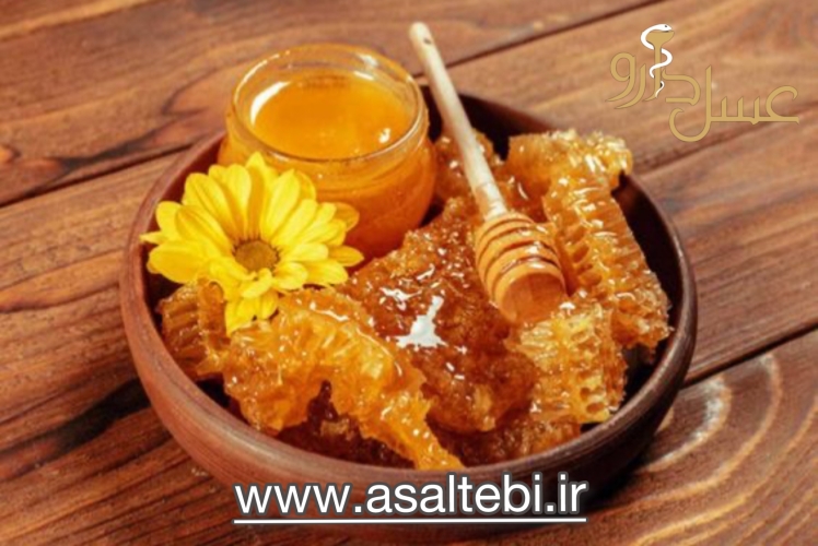 دمنوش‌های گیاهی همراه با عسل